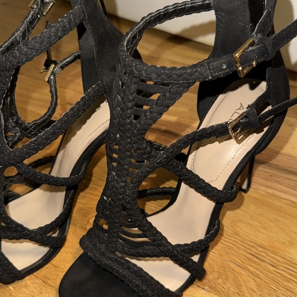 Black Aldo heels in great condition - Picture 4 of 7